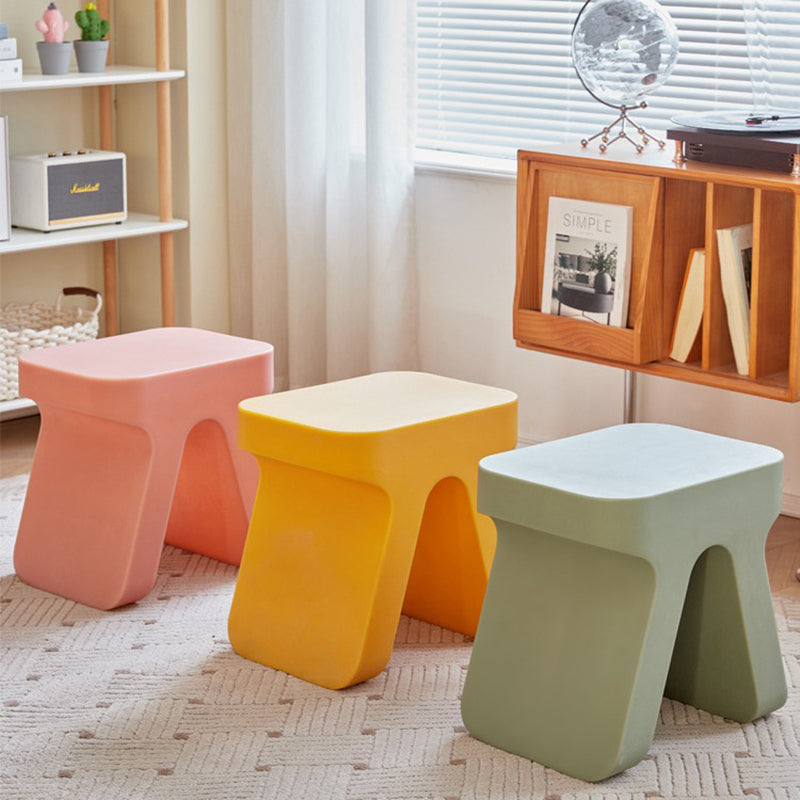 Taburete bajo rectangular, elegante, moderno y minimalista de plástico PE para sala de estar