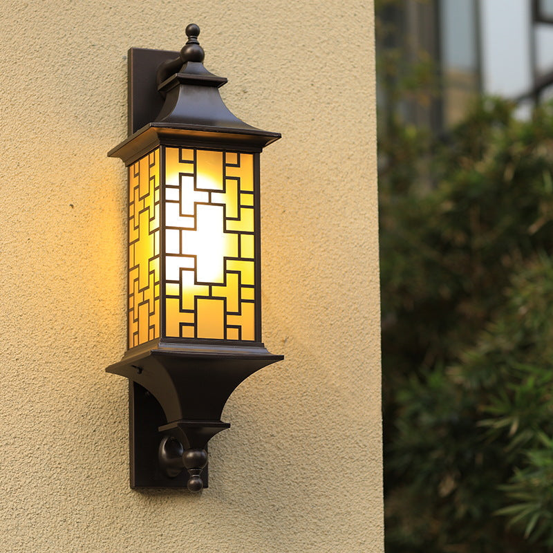 Aplique de pared para exteriores de 1 luz, resistente al agua, con jaula de linterna cuadrada tradicional china para patio exterior