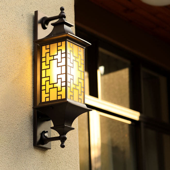 Aplique de pared para exteriores de 1 luz, resistente al agua, con jaula de linterna cuadrada tradicional china para patio exterior