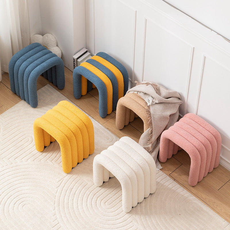 Taburete contemporáneo estilo nórdico para tocador en tejido sherpa con estructura de acero al carbono - Sin respaldo, listo para el dormitorio