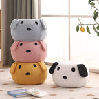 Taburete redondo de vellón tipo osito de peluche con diseño art déco moderno, construcción de madera contrachapado, sin respaldo y sin brazos, de perfil bajo para sala de estar