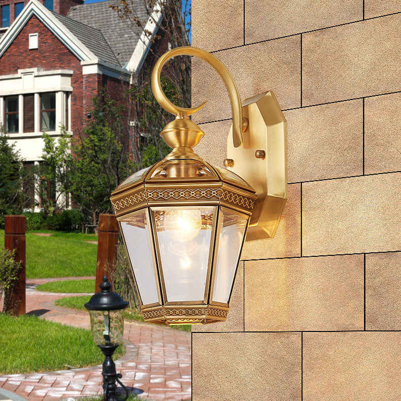 Lámpara de pared exterior europea moderna hexagonal de cobre y cristal impermeable de 1 luz