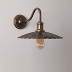 Lámpara de pared moderna minimalista, impermeable, redonda, plisada, con pétalos, de hierro, de 1 luz, para patio exterior