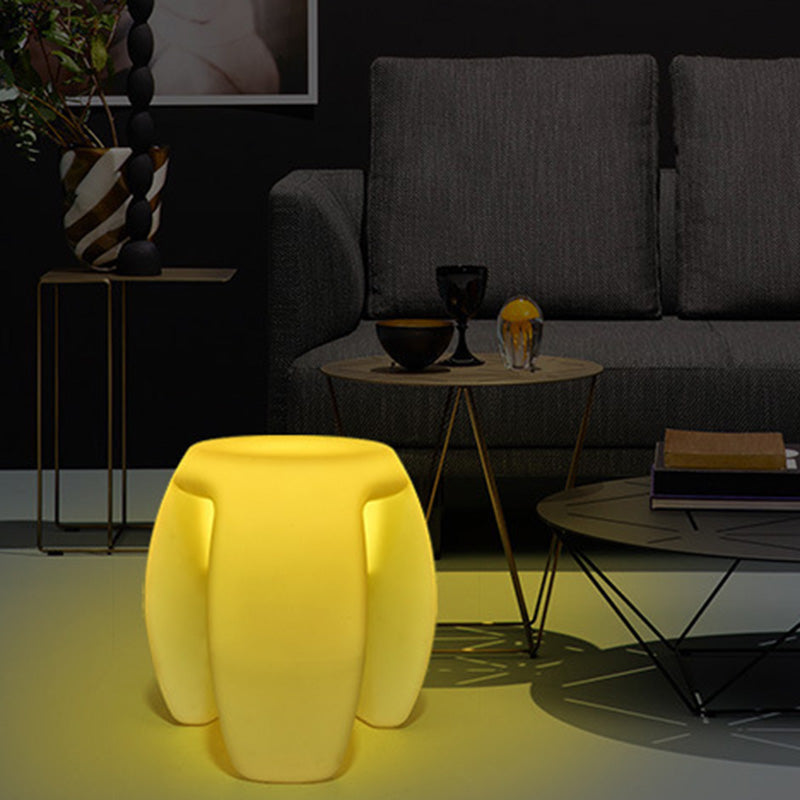 Taburete Redondo Elegante con LED - Plástico Impermeable, Diseño Moderno Minimalista para Salas de Entretenimiento