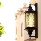 Aplique de pared para exteriores de 1 luz, resistente al agua, con jaula de linterna cuadrada tradicional china para patio exterior