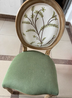 Traditional European Curved Distressed Wooden Frame Velvet Fabric Dining Chair Round Back For Dining Room