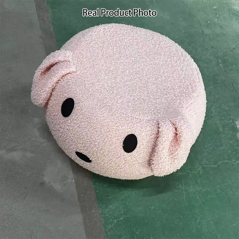 Taburete redondo de vellón tipo osito de peluche con diseño art déco moderno, construcción de madera contrachapado, sin respaldo y sin brazos, de perfil bajo para sala de estar