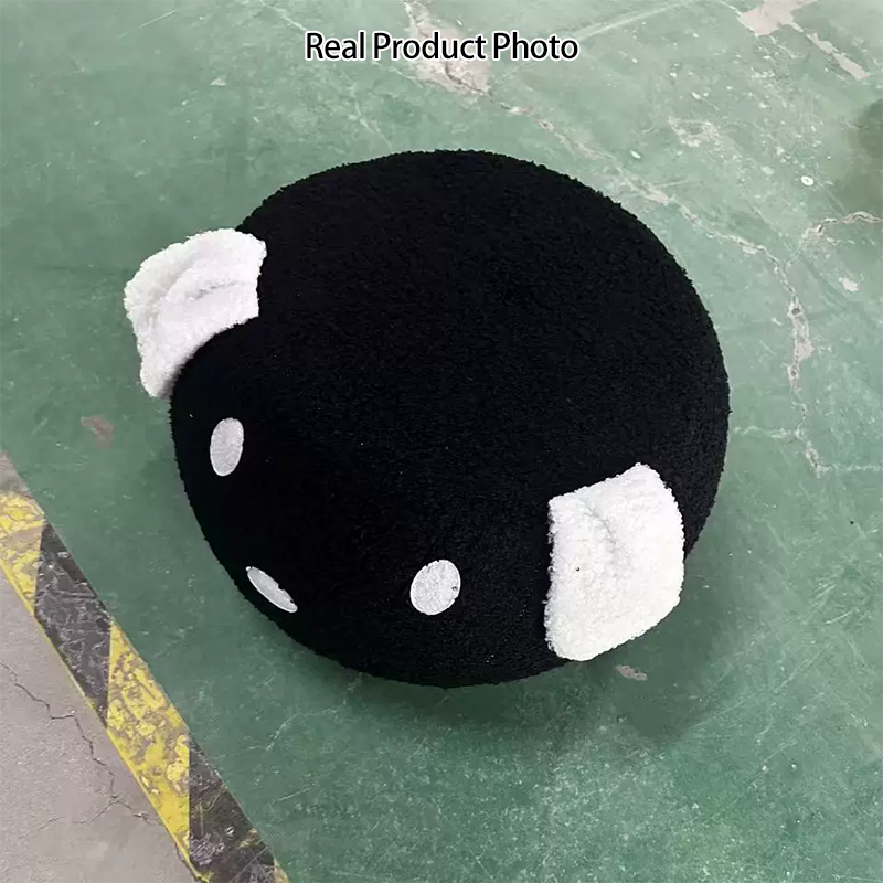Taburete redondo de vellón tipo osito de peluche con diseño art déco moderno, construcción de madera contrachapado, sin respaldo y sin brazos, de perfil bajo para sala de estar