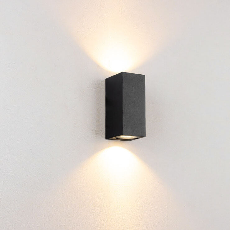 Lámpara de pared de estilo cilindro de vidrio y aluminio, moderna y minimalista, impermeable, con 2 luces para patio exterior