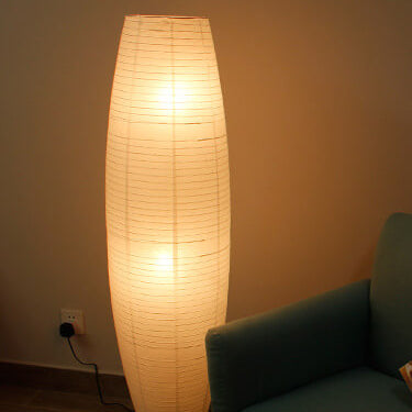 Lámpara de pie de columna minimalista nórdica de papel de arroz con 2 luces