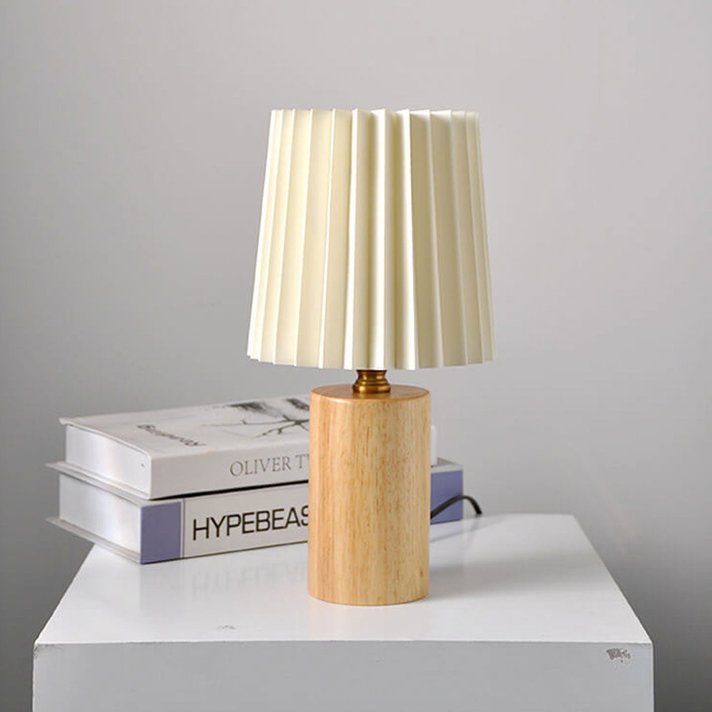 Vintage Pleated Shade Solid Wood Table Lamp Dimmable LED Bedside Desk Light for Bedroom and Living Room