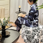 Stylish Sherpa Fabric Petal Stool with Solid Wood Base — Contemporary Low-Profile Accent for Living Room & Entryway