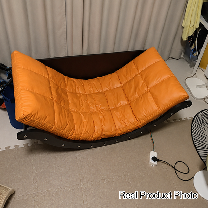 Mecedora Reclinable Nórdica Contemporánea Moon Boat con Respaldo de Piel Sintética, Algodón-Lino y HDF para Salón y Dormitorio