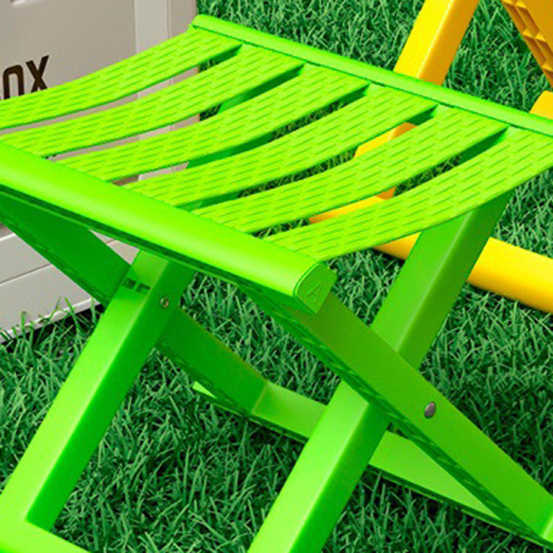 Taburete cuadrado plegable industrial contemporáneo – Silla de camping portátil de perfil bajo (PP/TPE) para uso exterior e interior