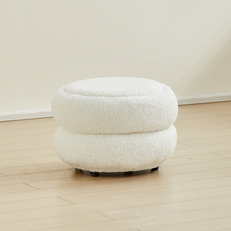 Taburete nórdico contemporáneo de madera con tela sherpa — Diseño de perfil bajo y múltiples niveles para sala de estar y dormitorio
