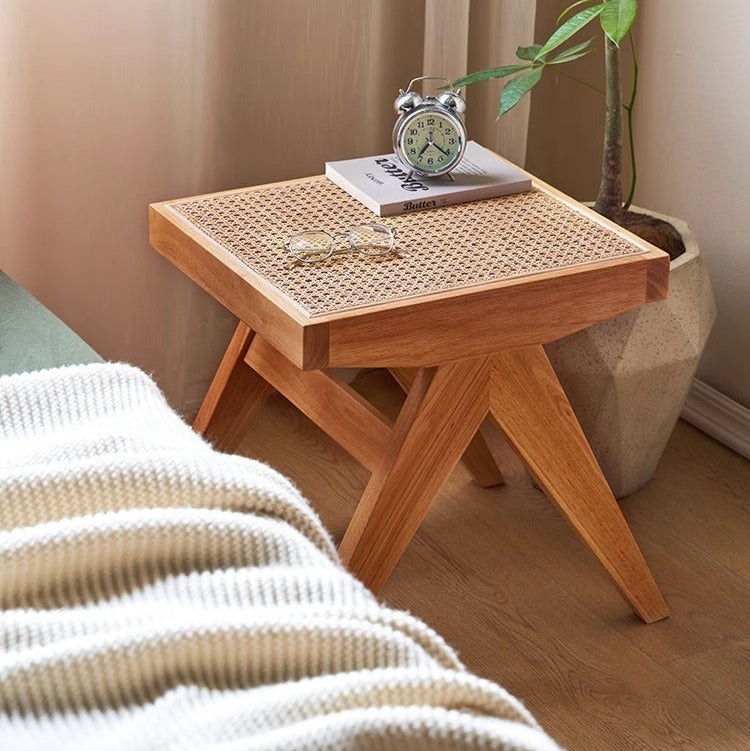 Banco rectangular japonés tradicional con patas en V, de madera de caucho y ratán, con asiento tejido a mano para recibidor y sala de estar
