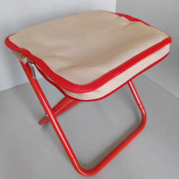 Modern Minimalist Oxford Fabric Camping Stool – Foldable Carbon Steel Frame, Low-Profile Square-Pocket Chair for Outdoor Patio