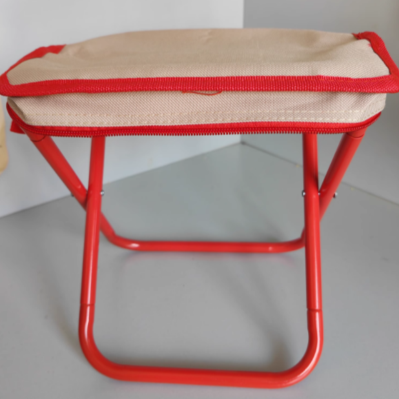 Modern Minimalist Oxford Fabric Camping Stool – Foldable Carbon Steel Frame, Low-Profile Square-Pocket Chair for Outdoor Patio
