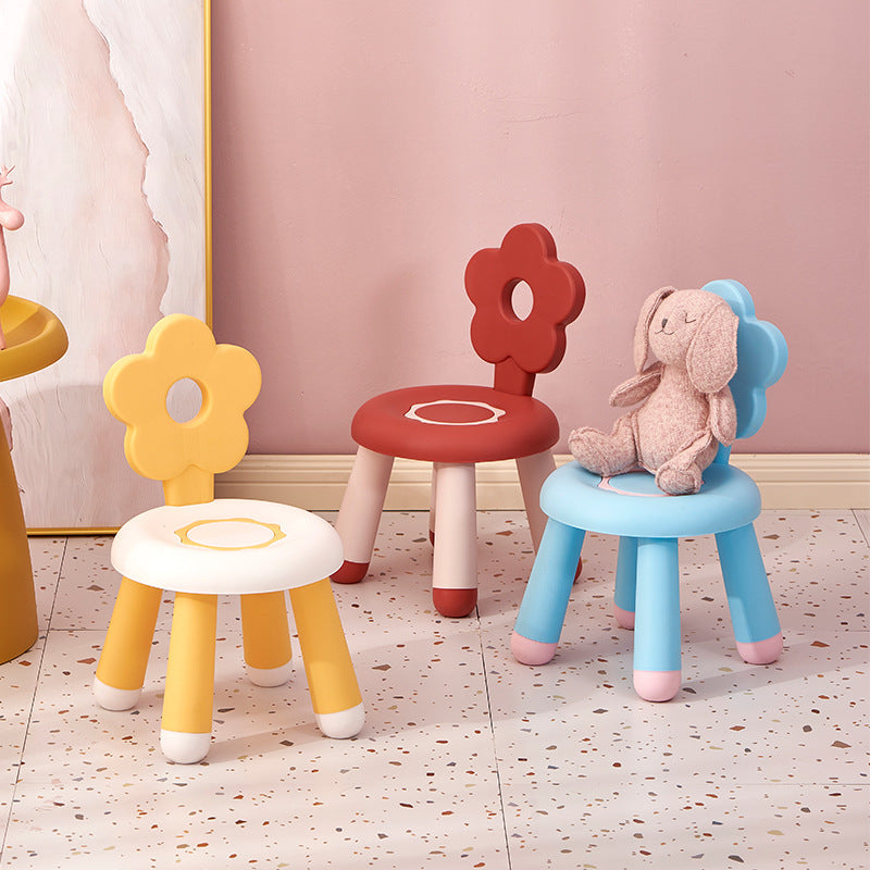 Contemporary Flower-Shaped PP Kids' Low Stool, Armless, for Living Room