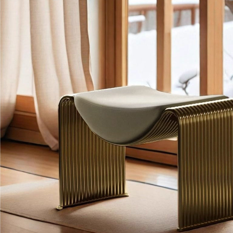 Taburete Bajo Rectangular Moderno Minimalista de Piel de Microfibra y Estructura Metálica Sin Respaldo Sin Brazos Para Salón