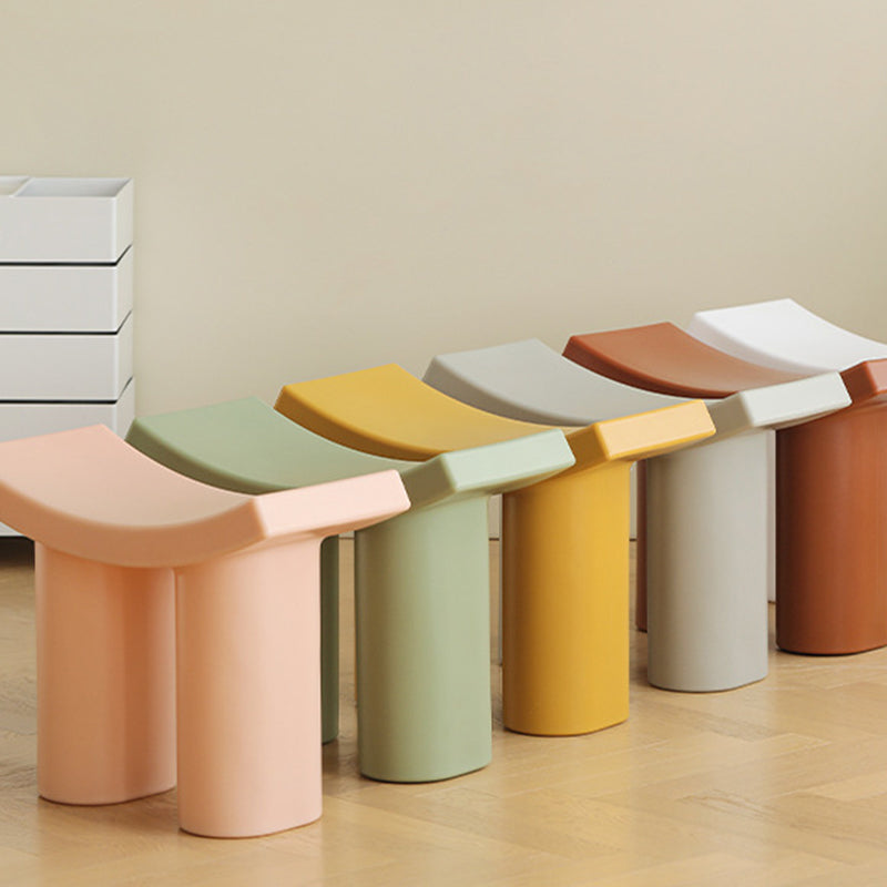 Taburete de Plástico Rectangular Nórdico Moderno — Asiento de Perfil Bajo para la Sala de Estar