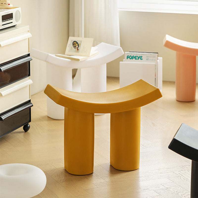 Taburete de Plástico Rectangular Nórdico Moderno — Asiento de Perfil Bajo para la Sala de Estar