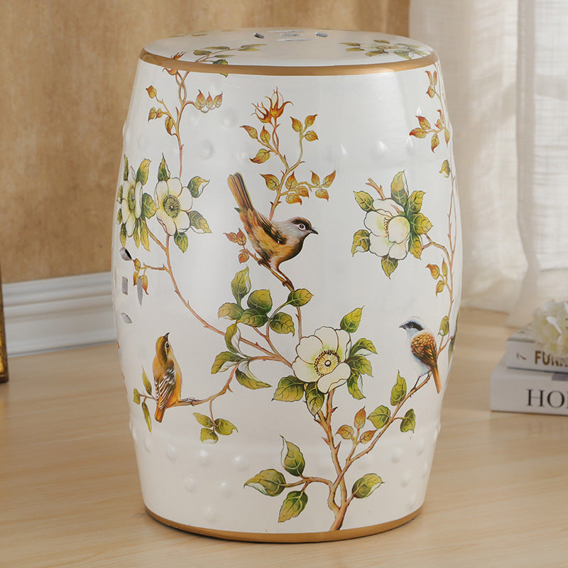 Taburete cilíndrico de cerámica europeo tradicional pintado a mano — Diseño de tambor con aves y flores, sin respaldo, acento para sala de estar