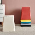 Taburete trapezoidal contemporáneo de PP - Apilable, sin respaldo para comedor