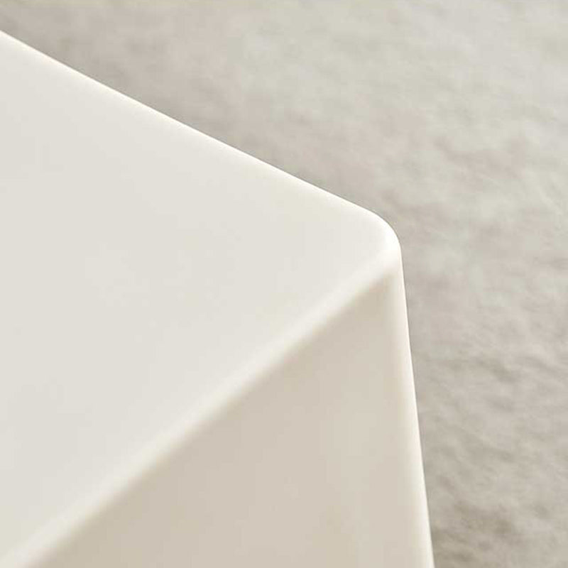 Taburete trapezoidal contemporáneo de PP - Apilable, sin respaldo para comedor