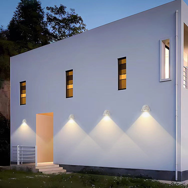 Lámpara de pared LED contemporánea de aluminio impermeable de estilo nórdico inspirada en un timbre, para patio exterior