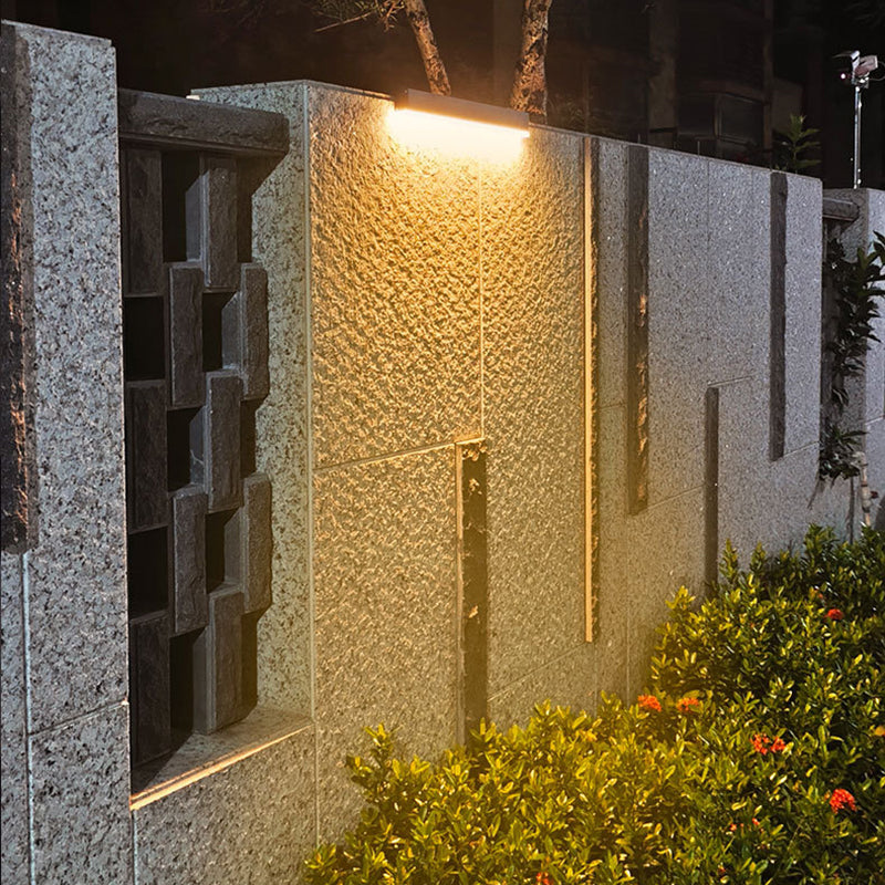 Lámpara de pared LED minimalista moderna, solar, impermeable, tira de aluminio, vidrio templado, tipo bañador de pared para patio exterior