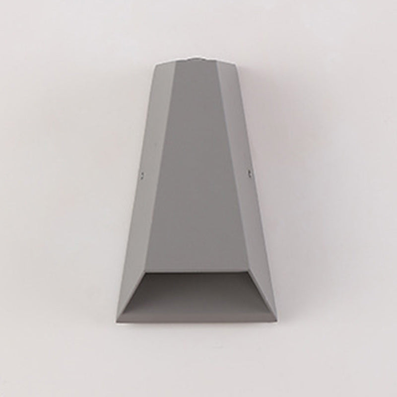 Lámpara de pared LED moderna minimalista de aluminio trapezoidal con iluminación ascendente y descendente para jardín