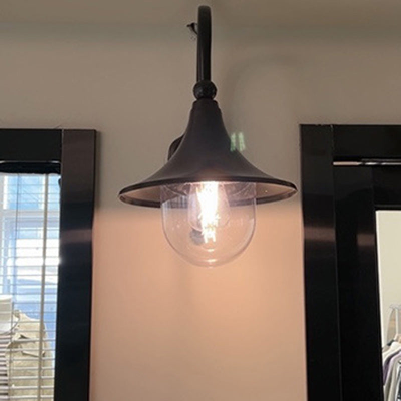Lámpara de pared exterior de 1 luz con pantalla de trompeta de aluminio y vidrio de simplicidad contemporánea para jardín