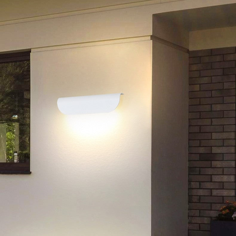 Modern Minimalist Curved Aluminum LED Waterproof Wall Sconce Lamp For Outdoor Patio