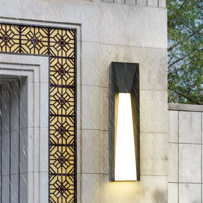 Modern Minimalist Waterproof Rectangular Stainless Steel Acrylic LED Outdoor Wall Sconce Lamp For Garden