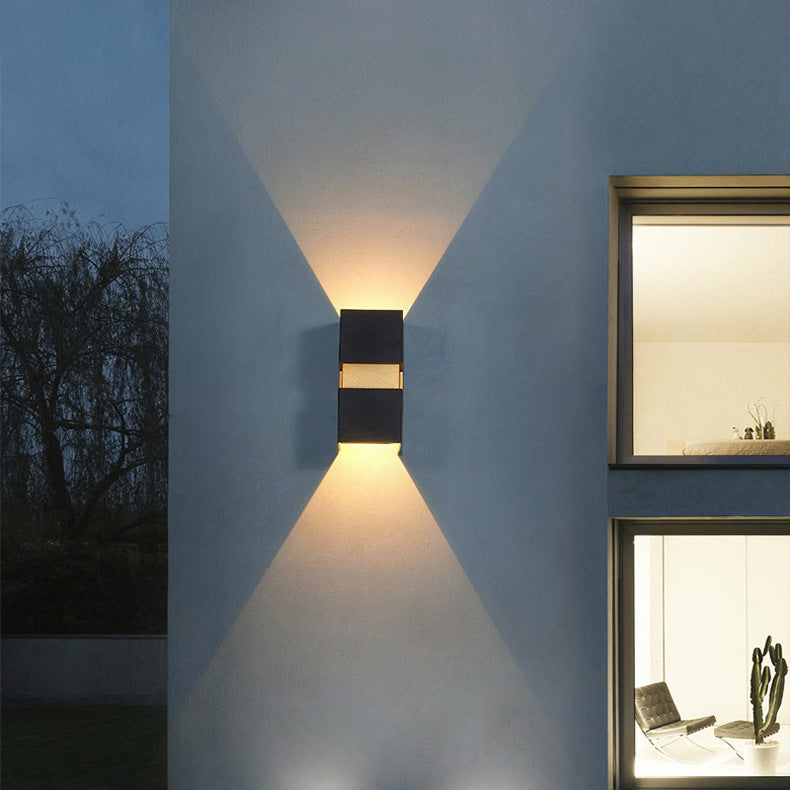 Aplique de pared LED de exterior moderno, minimalista, impermeable, con forma de cubo de aluminio para patio exterior