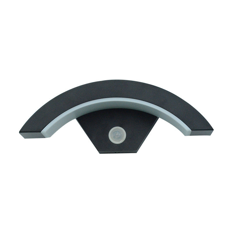 Lámpara de pared LED con sensor de acrílico y aluminio en arco, minimalista moderna e impermeable, para exteriores, para jardín