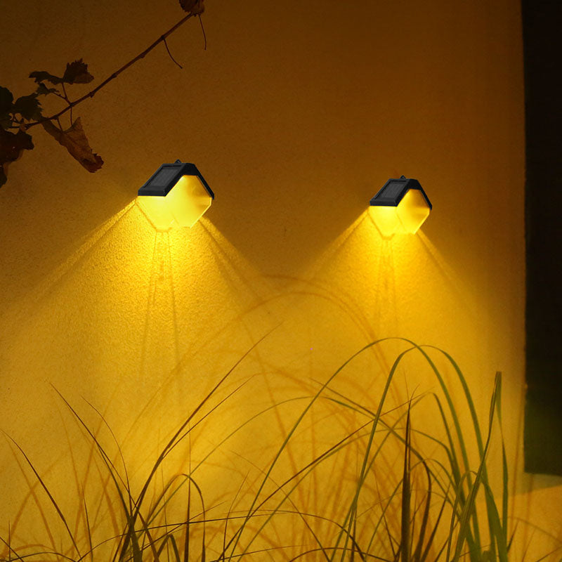 Moderno Art Decó Impermeable Solar ABS PC Metal Cuadrado Montado en la pared y Portátil Lámpara LED de pared con sensor de control de luz para jardín