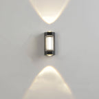 Lámpara LED de pared cilíndrica rectangular de acrílico y aluminio impermeable de estilo moderno y simple para patio exterior