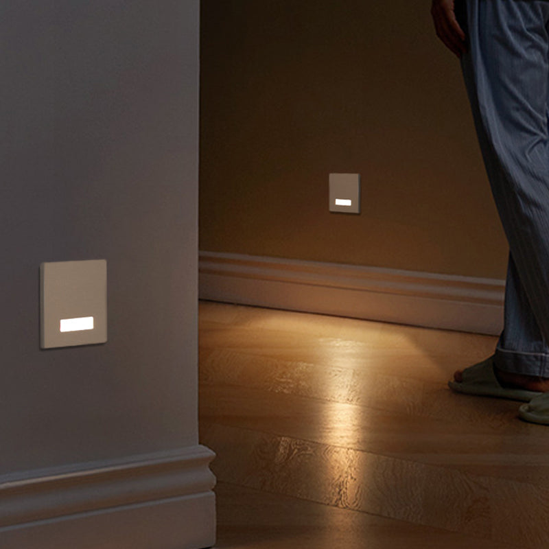 Lámpara de Pared Empotrada Cuadrada LED Moderna Minimalista Impermeable de Aleación de Aluminio y Acero para Pasillo