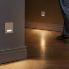 Lámpara de Pared Empotrada Cuadrada LED Moderna Minimalista Impermeable de Aleación de Aluminio y Acero para Pasillo