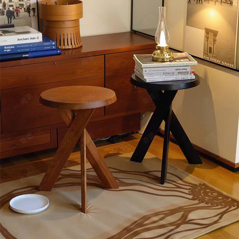 Classic Vintage Round Side Table in Solid Pine Wood – Traditional Living Room Accent