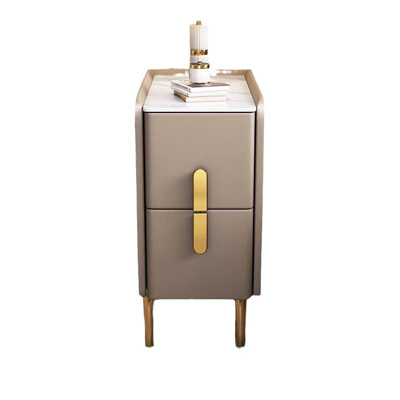 Mesita de Noche Rectangular Estrecha de Cuero Sintético y Madera Maciza con Acero al Carbono, Estilo Nórdico Contemporáneo, con 2 Cajones para Dormitorio