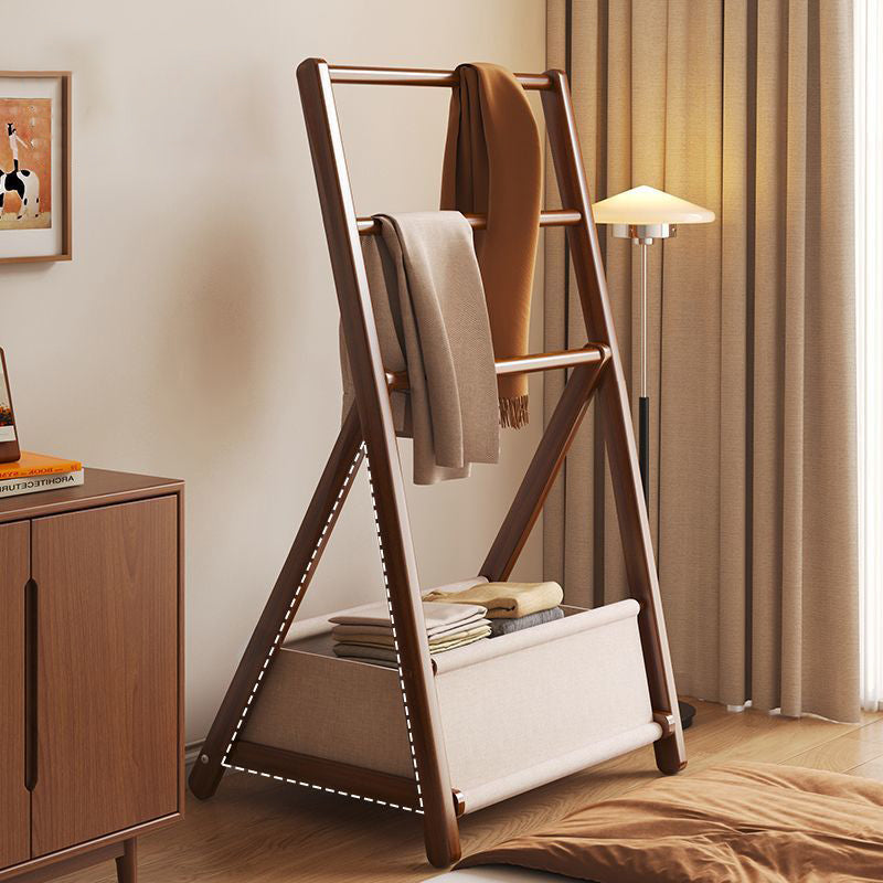 Estante expositor de bambú con estructura triangular modernista minimalista y bordes redondeados para salón
