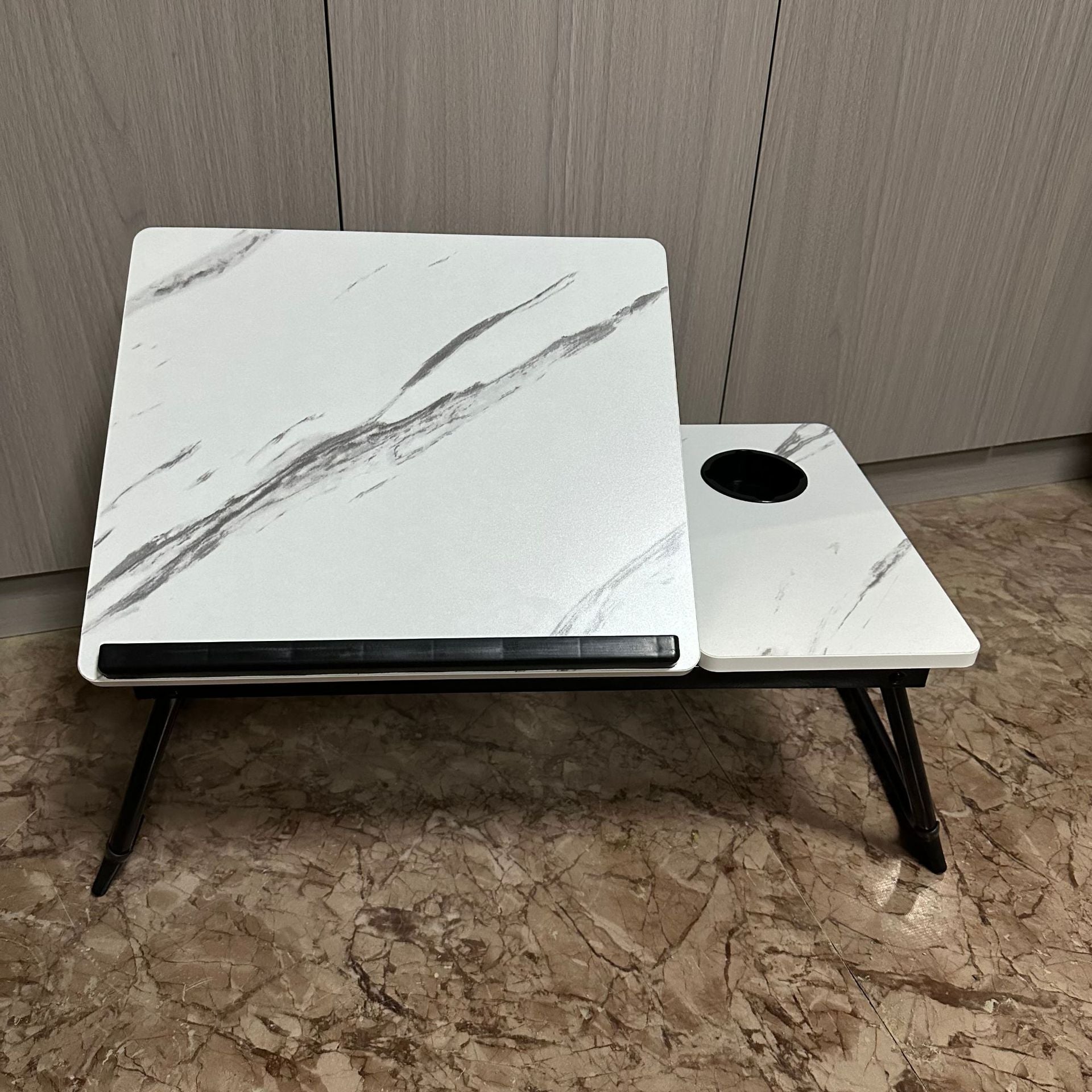 Contemporary Nordic Carbon Steel MDF Rectangular Desks Foldable Angle Adjustable 2-Tray Saucer For Study