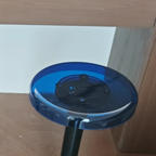 Taburete redondo moderno de lujo en acrílico y acero al carbono para comedor