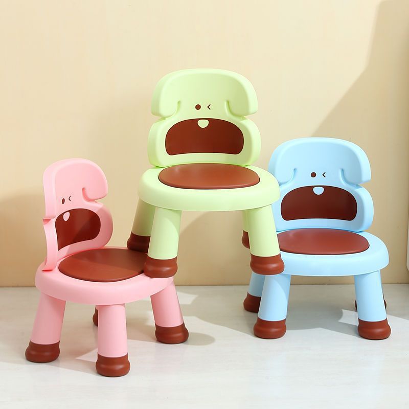 Modern Art Deco Cartoon Dog-Shaped Kids' Low Stool - Armless, Backless, PP Plastic, Living Room Accent