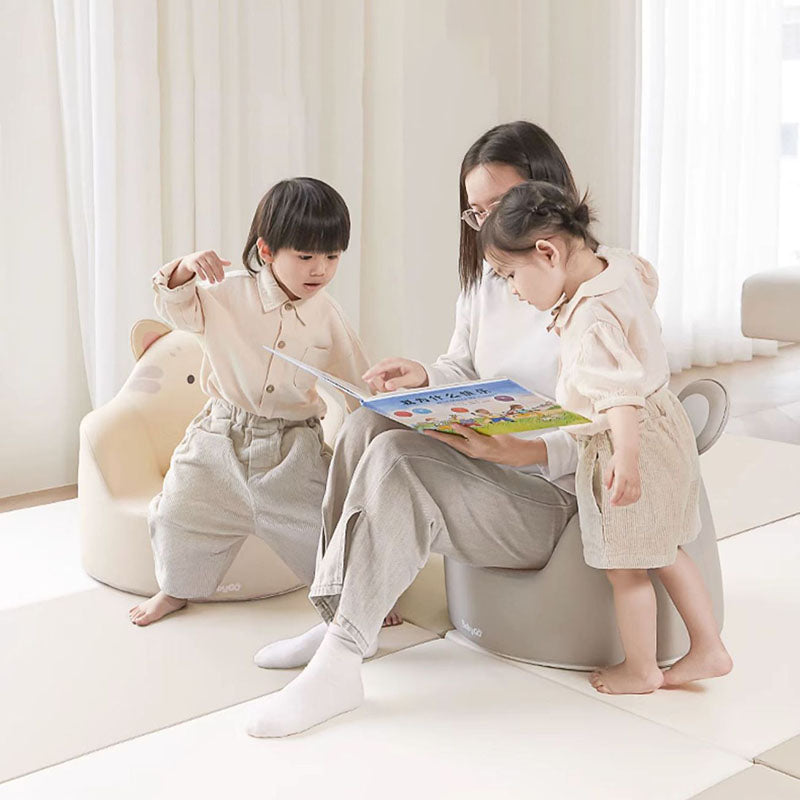 Modern Art Deco Cartoon Animal Kids Stool with Backrest and Armrests, PU Leather, Foam Cushioned, Low-Profile Bedroom Stool