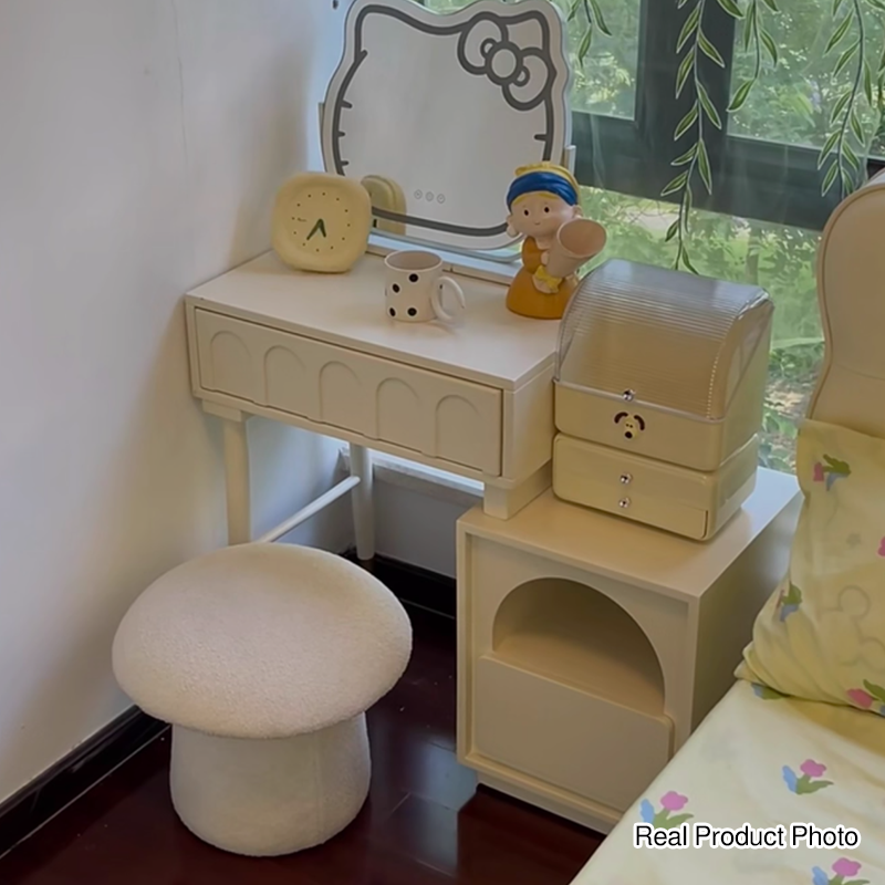 Modern Art Deco Velvet Molded Stool for Kids – Low, Backless Mushroom Seat in Cotton & Metal, Ideal for Entryway & Hallway
