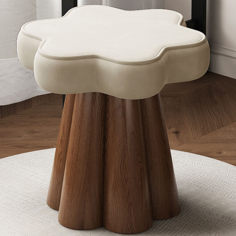 Taburete de Tocador Nórdico Contemporáneo de Madera Maciza – Tapizado de Terciopelo, Esponja Acolchada, con Forma de Pétalo, Giratorio 360°, sin Respaldo ni Brazos, para Dormitorio